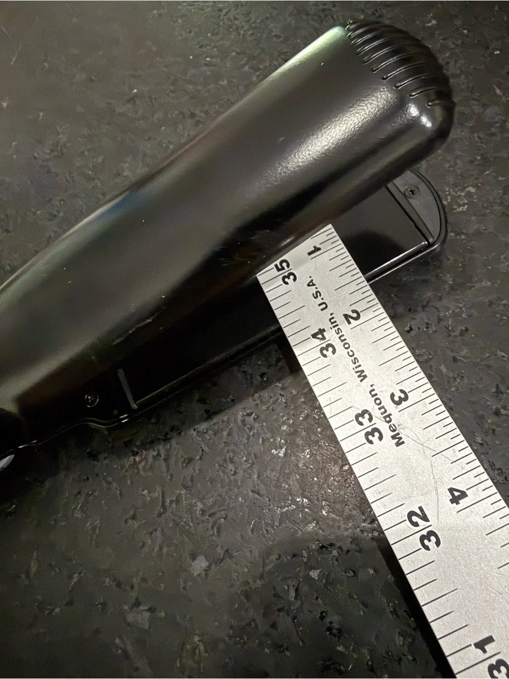 BaBylissPRO Black Porcelain Ceramic 1.5” Wide 4” Long Hair Straightener LIKE NEW